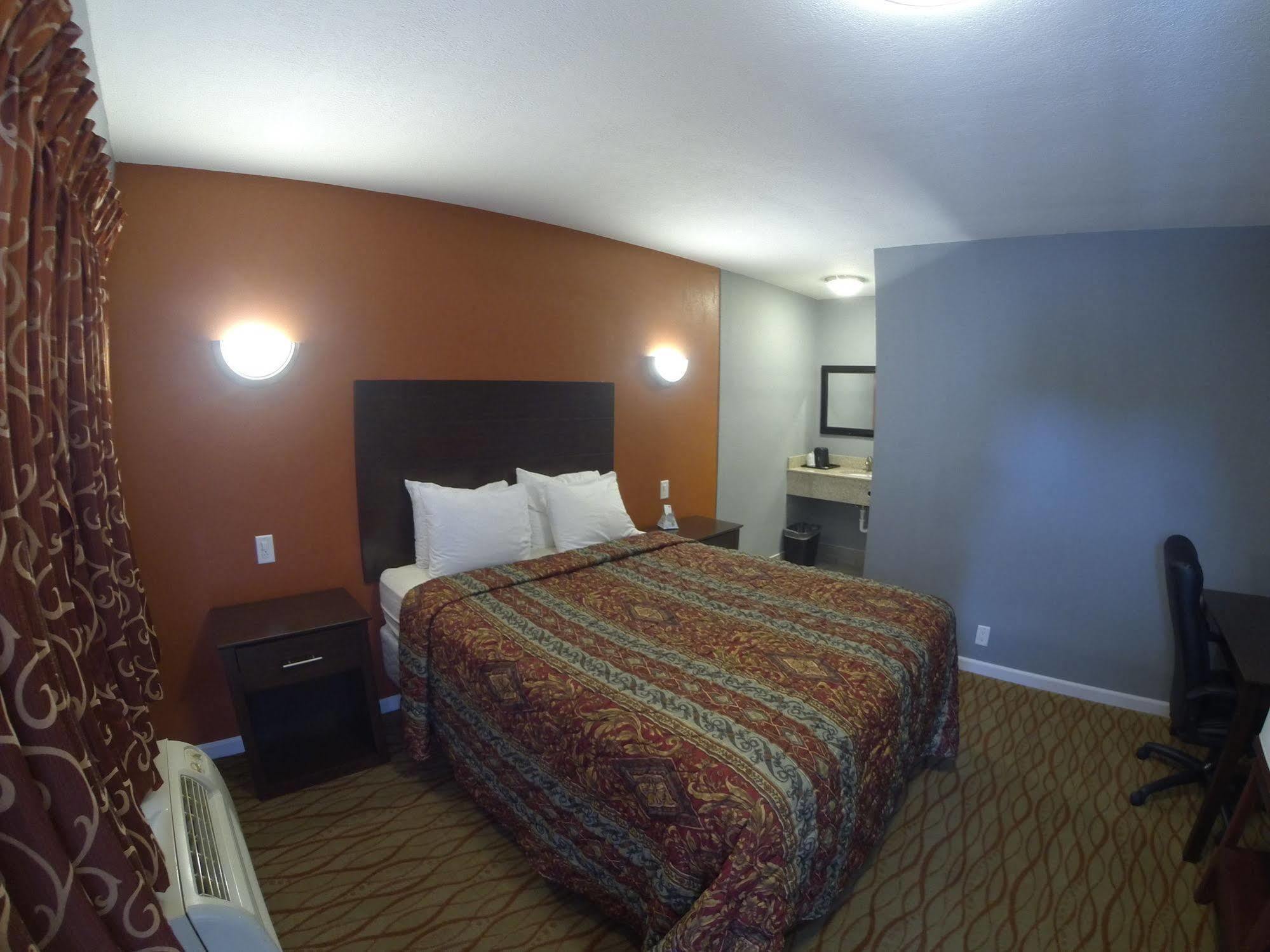 דה מוין Cozy Rest Motel מראה חיצוני תמונה